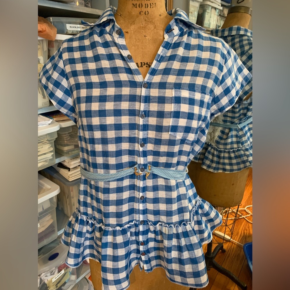 Free people short sleeved gingham top EUC